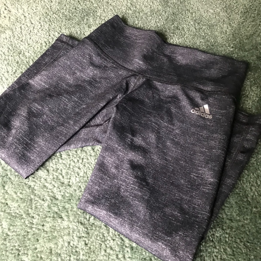 XS Adidas Cropped Leggings